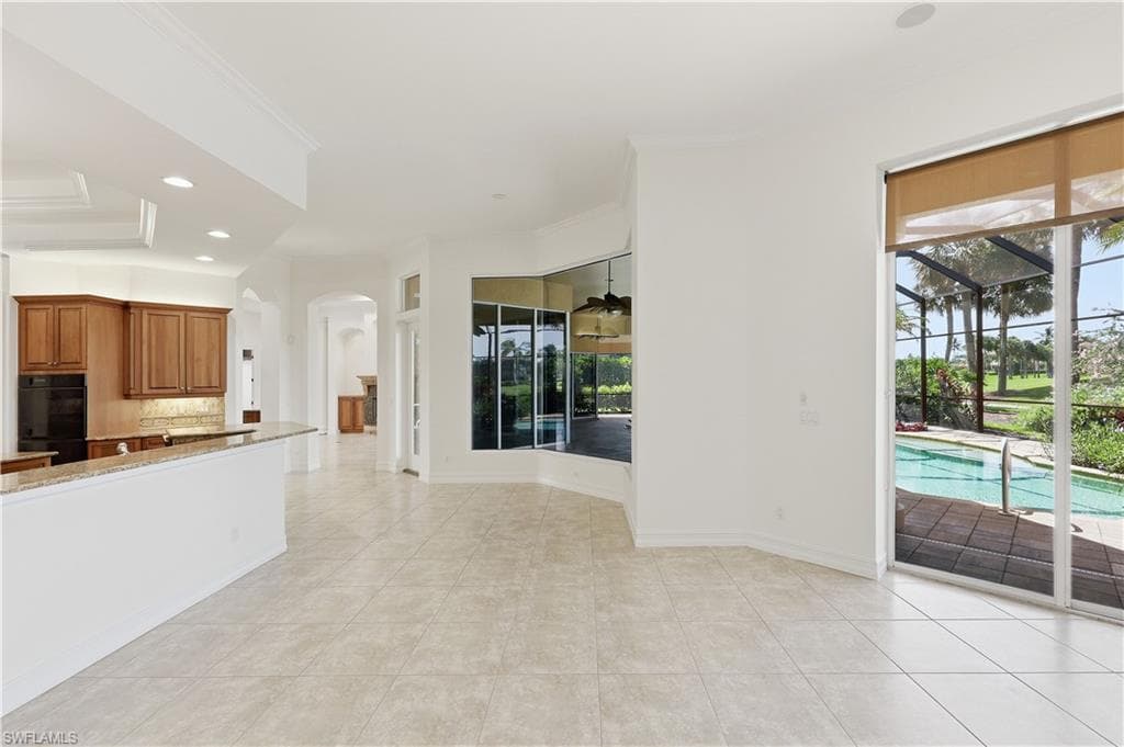 1687 Persimmon DR-23