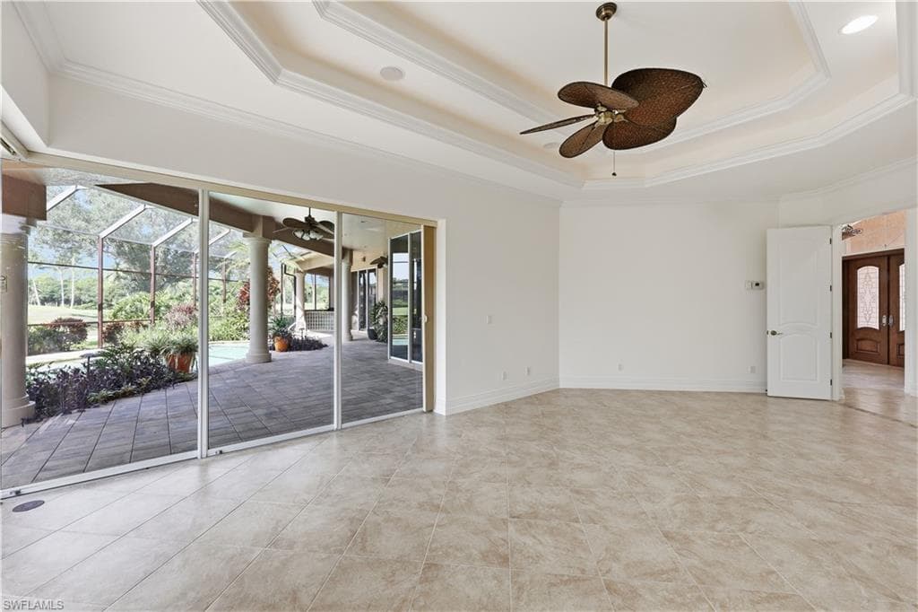 1687 Persimmon DR-29