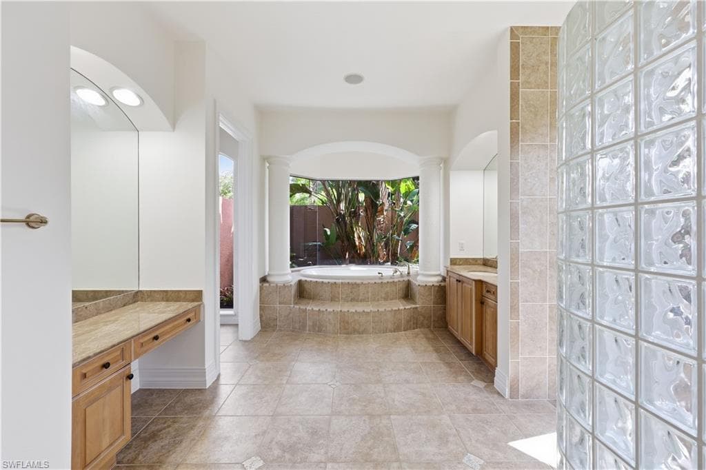 1687 Persimmon DR-30