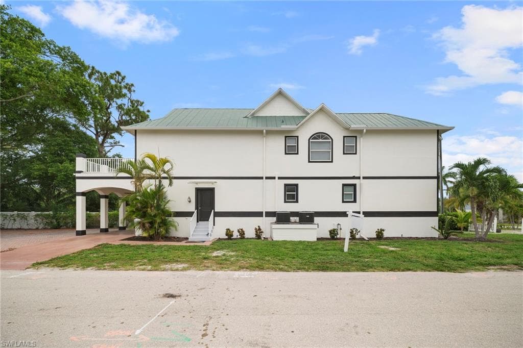 4011 Tarpon AVE-26