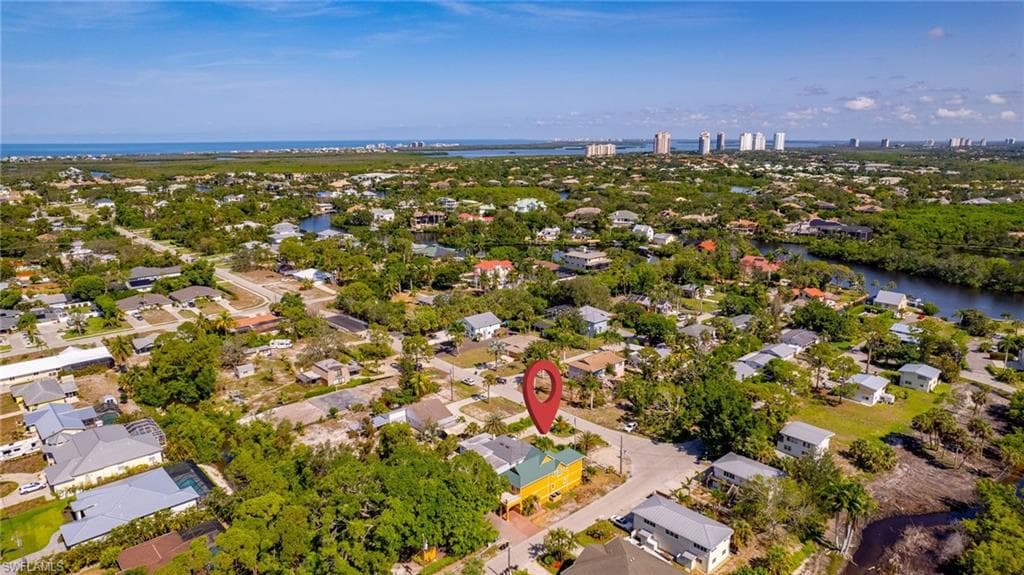4011 Tarpon AVE-40