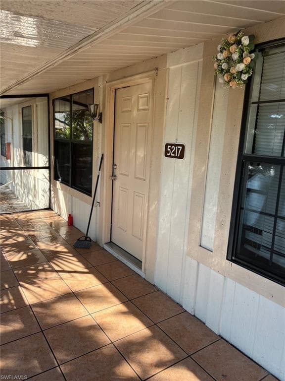 5217 Treetops DR # I, NAPLES FL 34113-1