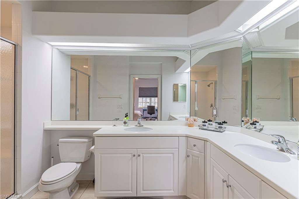 8641 Piazza Del Lago CIR # 203, ESTERO FL 33928-18