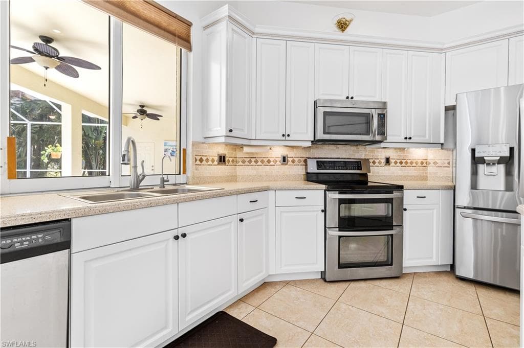 12426 Pebble Stone CT, FORT MYERS FL 33913-12