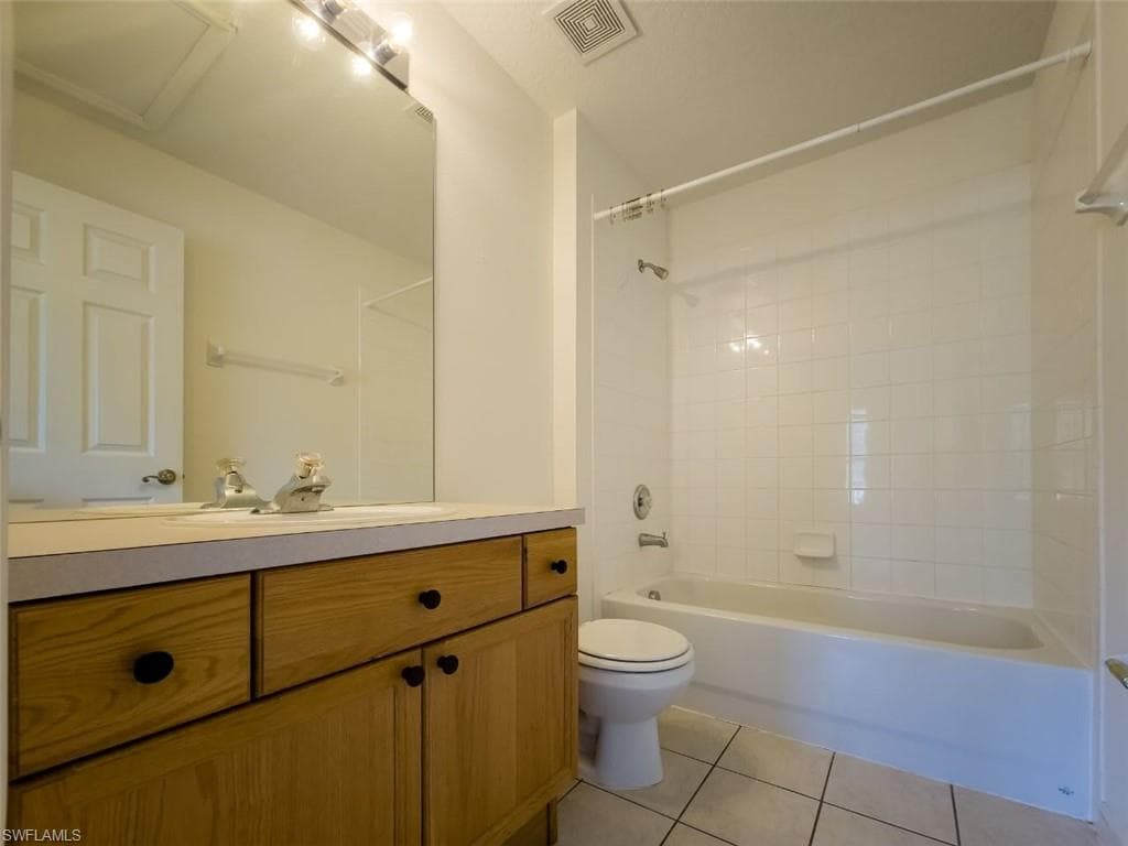 2332 SILVER PALM DR, KISSIMMEE FL 34747-21