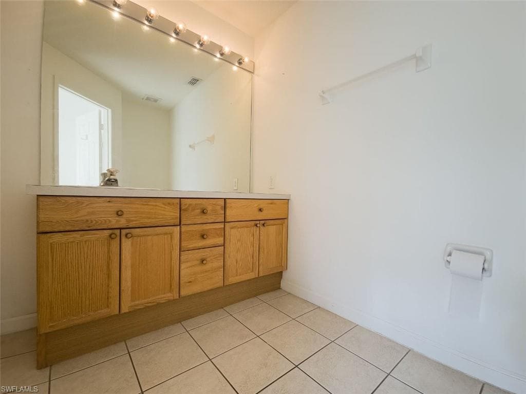 2332 SILVER PALM DR, KISSIMMEE FL 34747-13