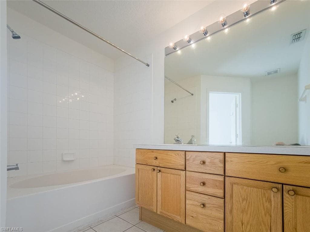 2332 SILVER PALM DR, KISSIMMEE FL 34747-14