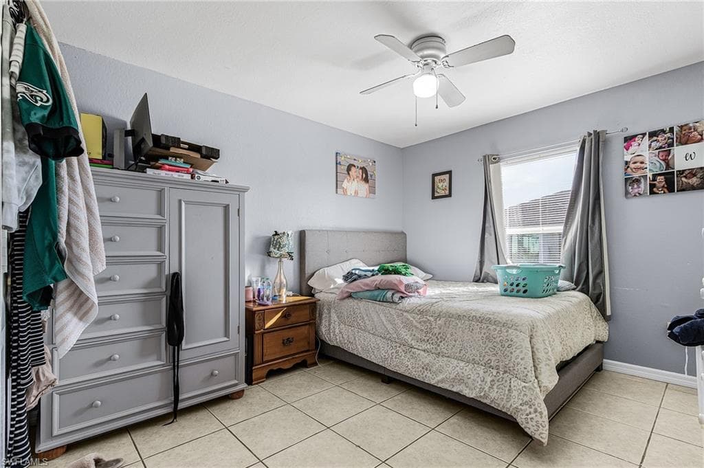 4409 & 4411 22nd ST SW-12