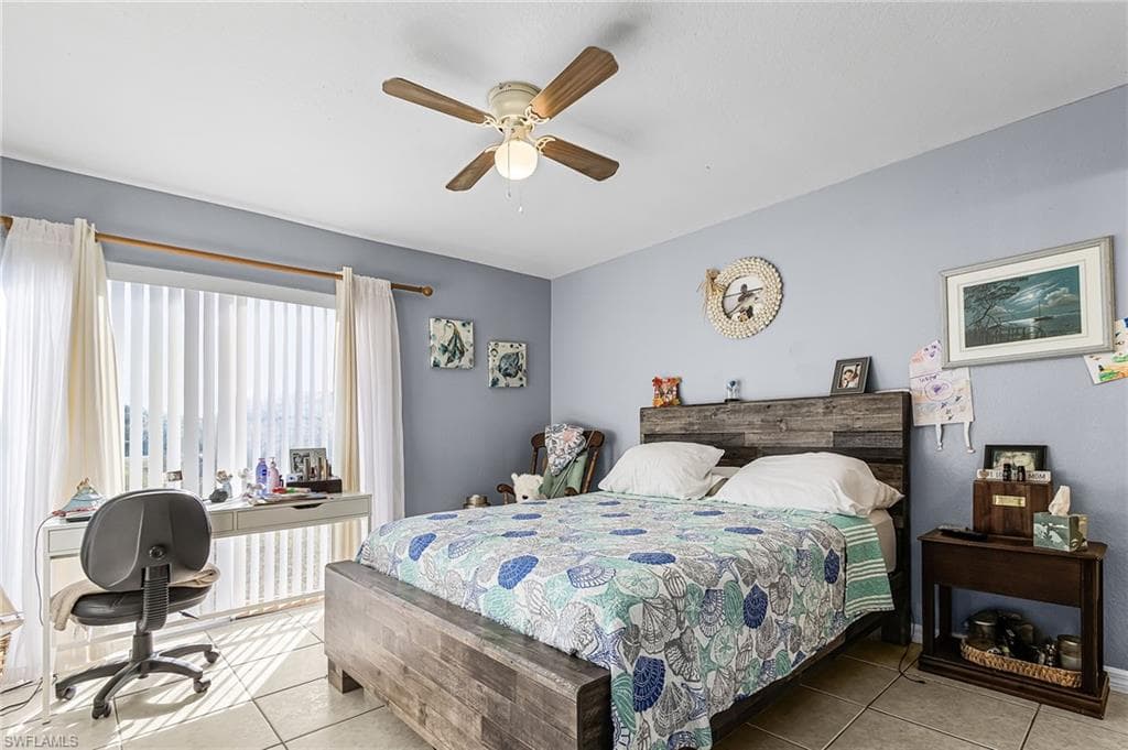 4409 & 4411 22nd ST SW-10