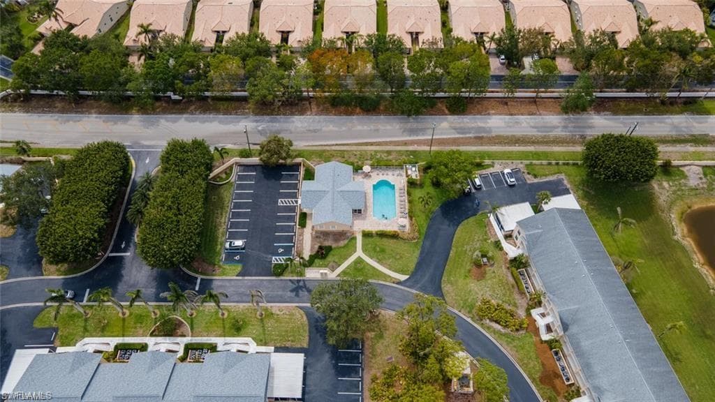 760 Wiggins Lake DR # 205, NAPLES FL 34110-25