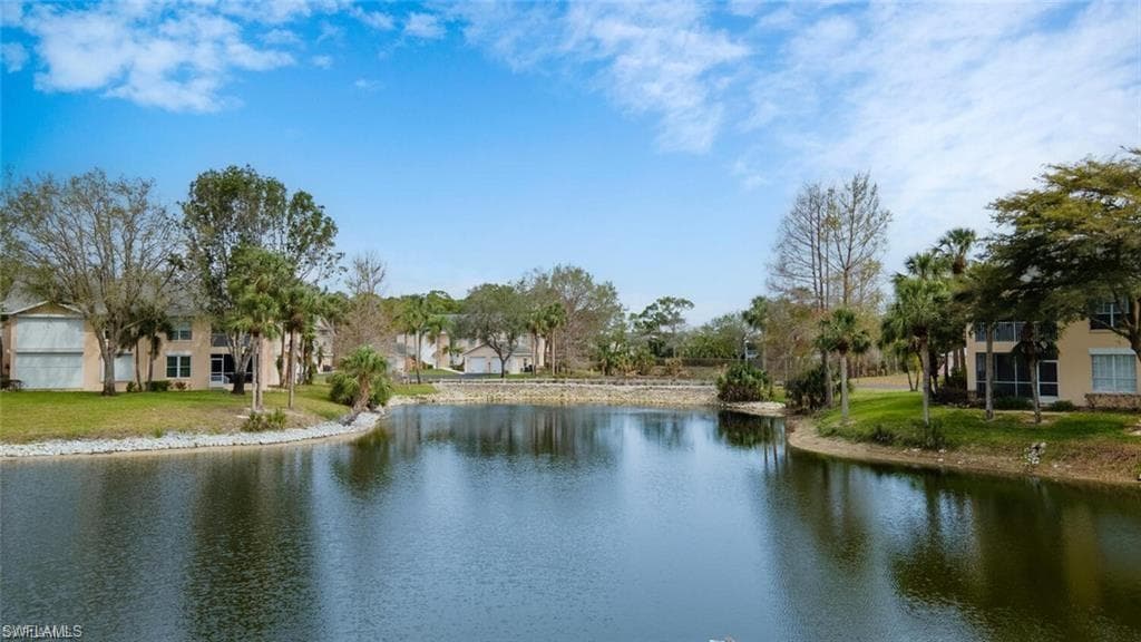 760 Wiggins Lake DR # 205, NAPLES FL 34110-27