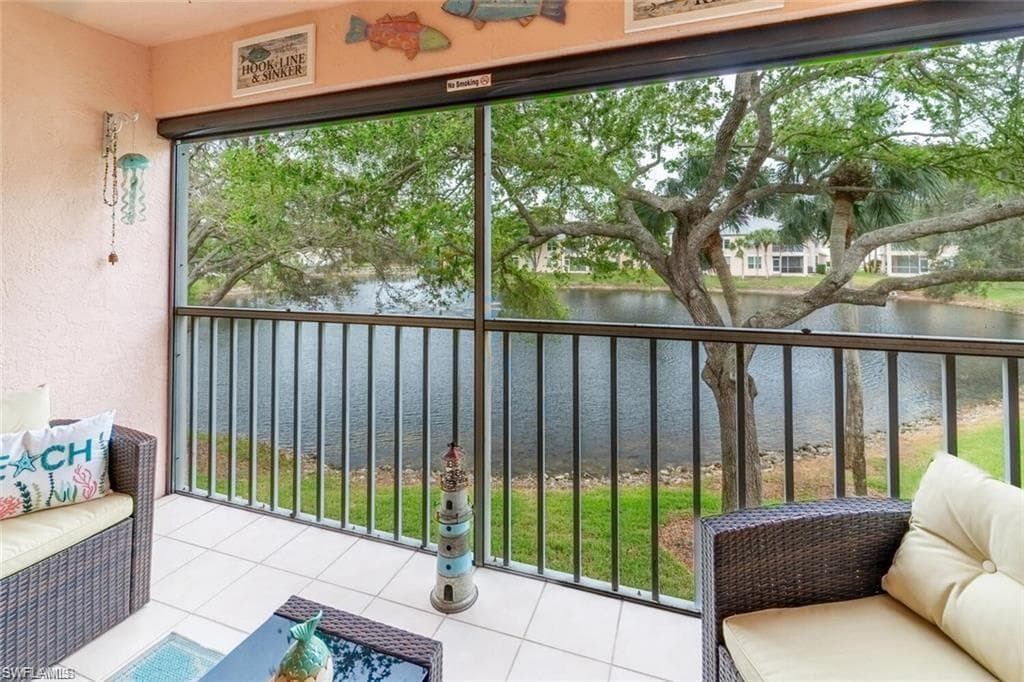 760 Wiggins Lake DR # 205, NAPLES FL 34110-23