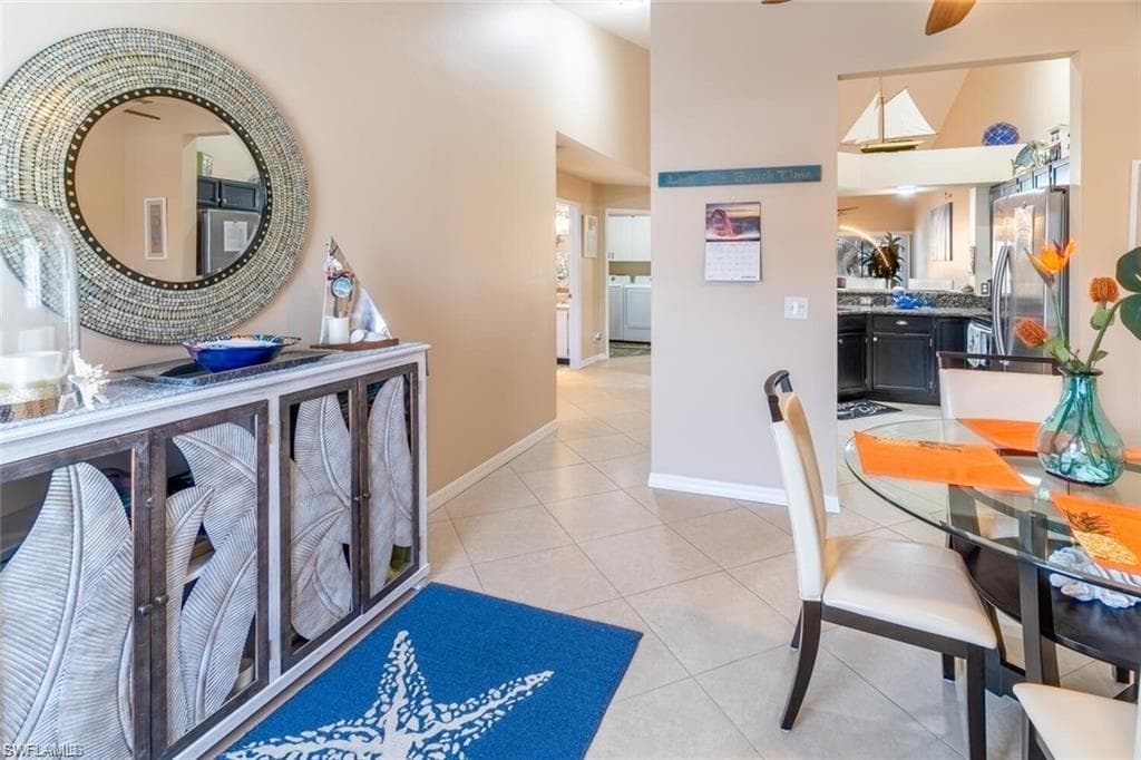 760 Wiggins Lake DR # 205, NAPLES FL 34110-9