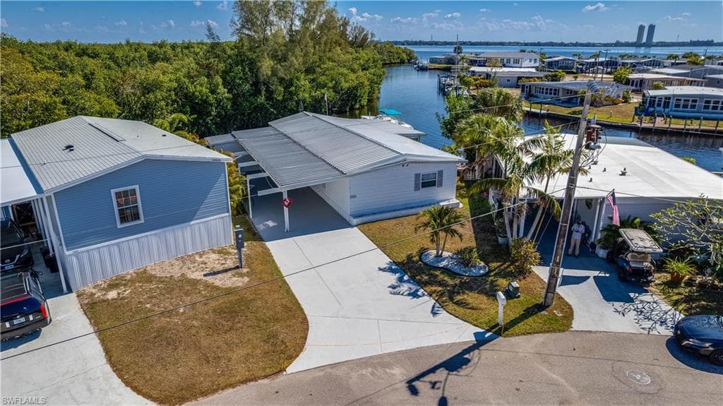 14641 Paul Revere LOOP, NORTH FORT MYERS FL 33917-27