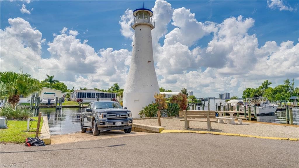 14641 Paul Revere LOOP, NORTH FORT MYERS FL 33917-32