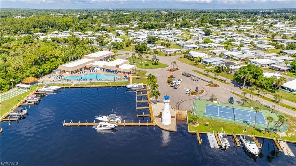 14641 Paul Revere LOOP, NORTH FORT MYERS FL 33917-28