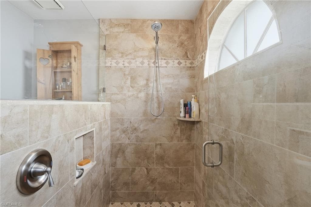 12614 Hunters Ridge DR-9