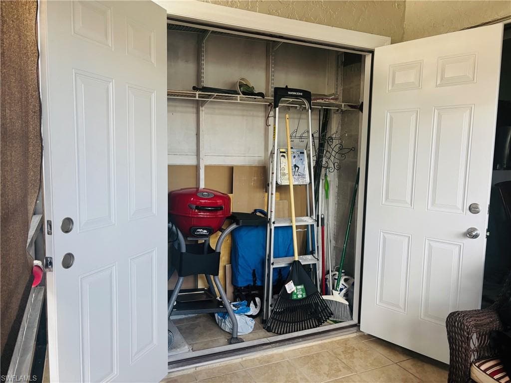 5755 Foxlake DR # C, NORTH FORT MYERS FL 33917-26