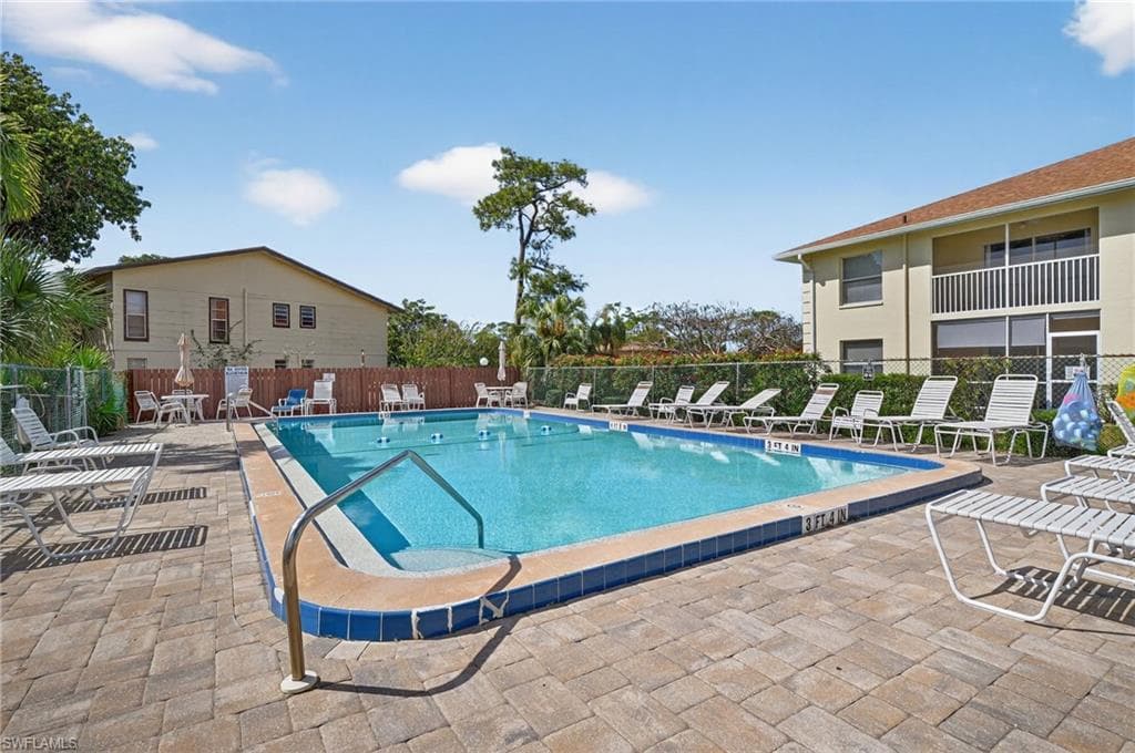 5755 Foxlake DR # C, NORTH FORT MYERS FL 33917-38