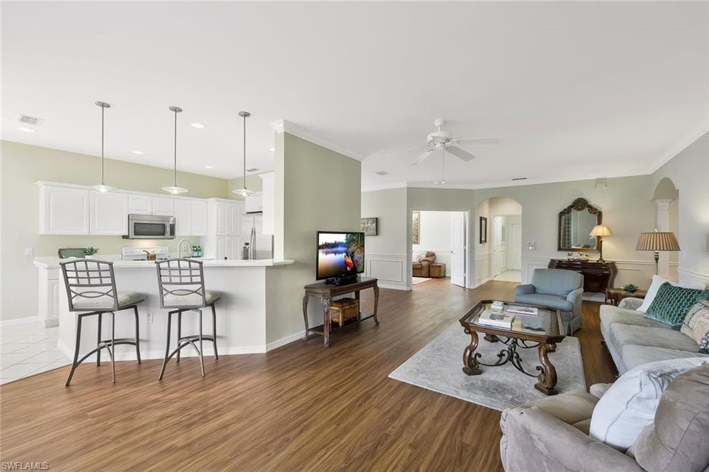 2180 Hawksridge DR 2002-6