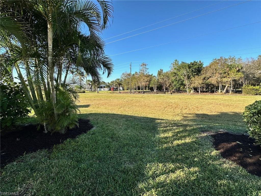 1623 Diamond Lake CIR, NAPLES FL 34114-7