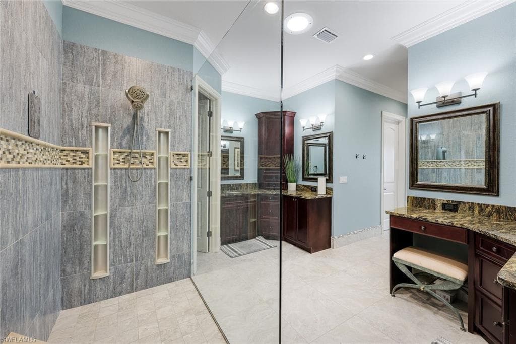 11711 Royal Tee CIR-21