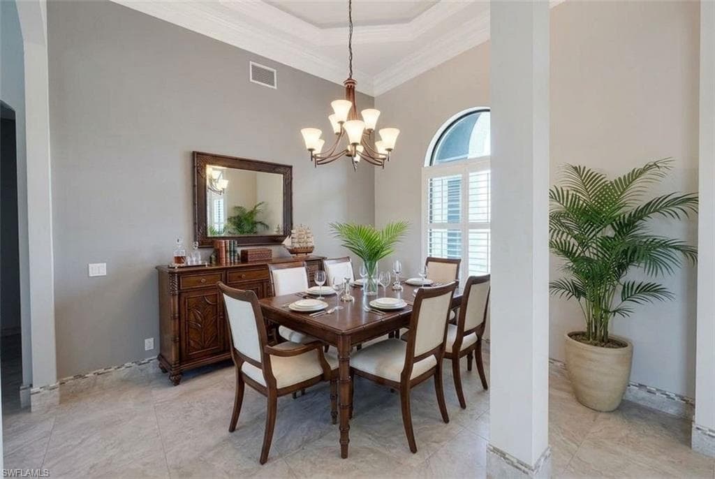 11711 Royal Tee CIR-4