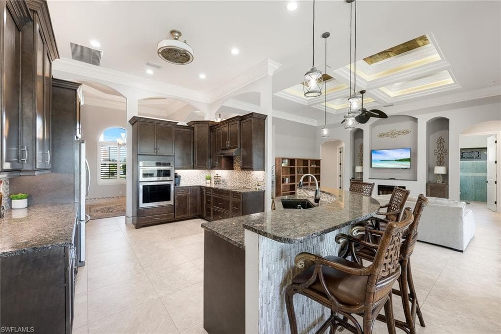 11711 Royal Tee CIR-17