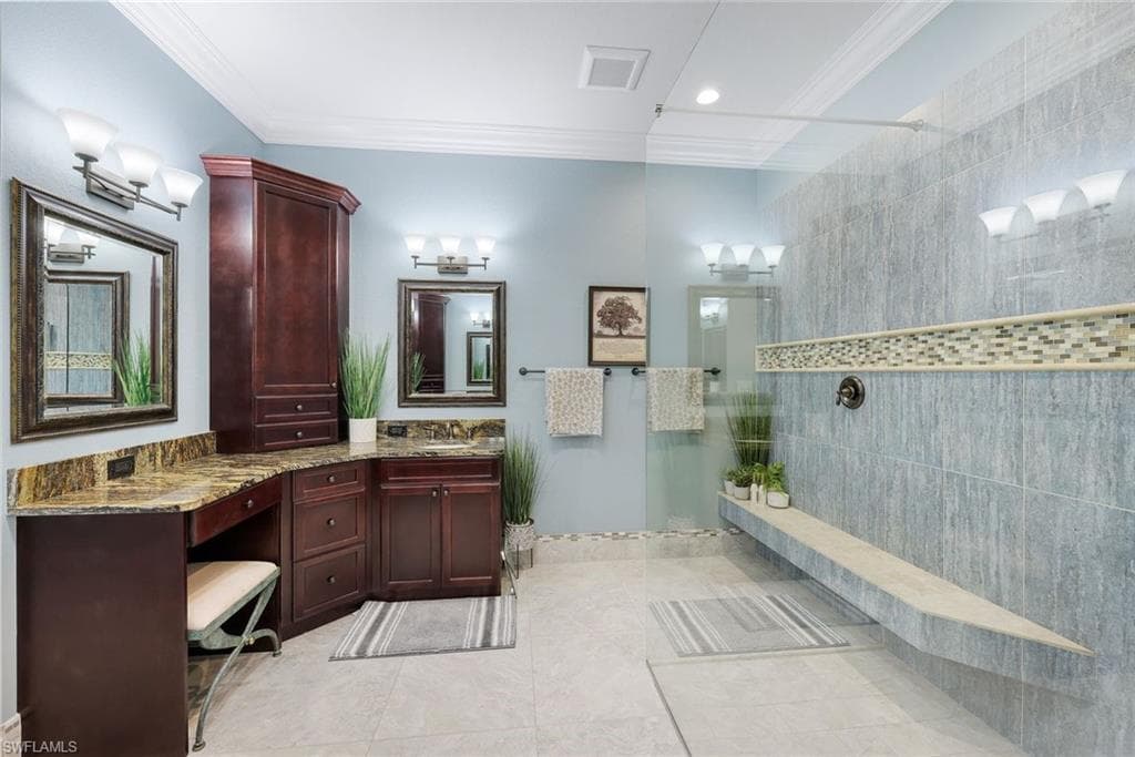11711 Royal Tee CIR-20