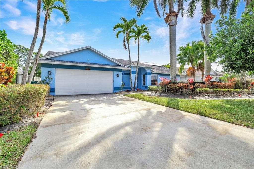 10341 Regent CIR, NAPLES FL 34109-22