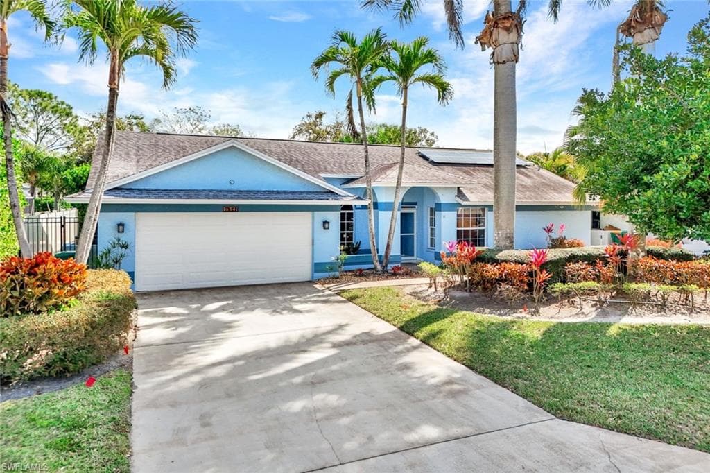 10341 Regent CIR, NAPLES FL 34109-2