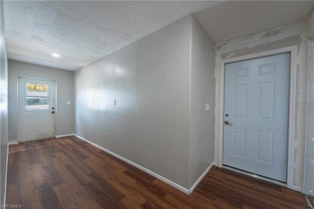 845 Quail RUN, FORT DENAUD FL 33935-20