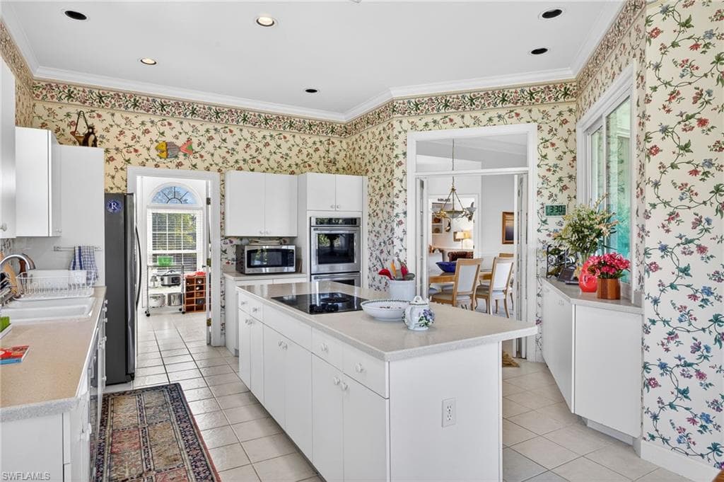 5243 Indian CT, SANIBEL FL 33957-11