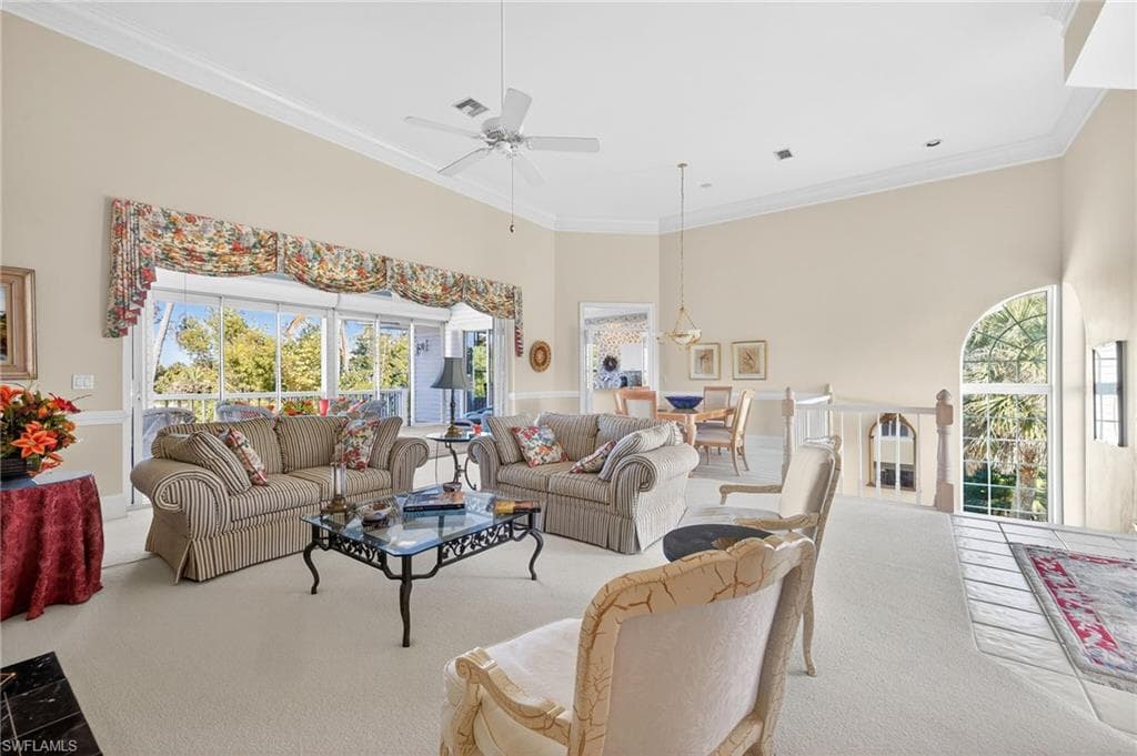 5243 Indian CT, SANIBEL FL 33957-2