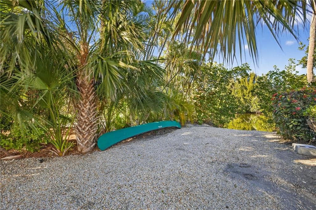 5243 Indian CT, SANIBEL FL 33957-31