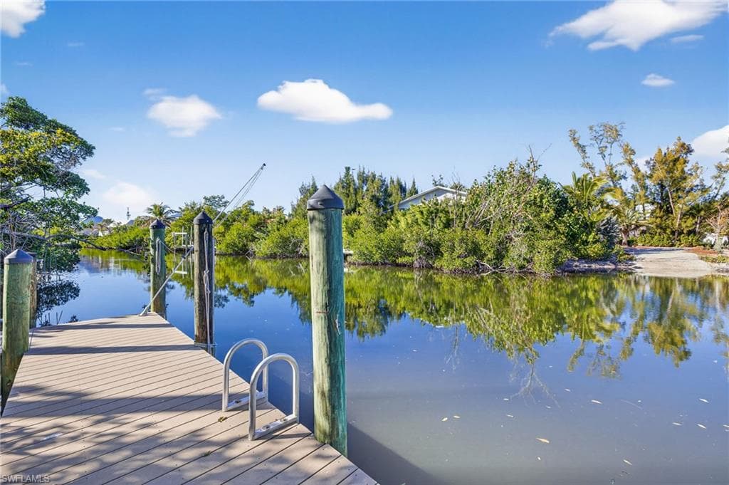 5243 Indian CT, SANIBEL FL 33957-33