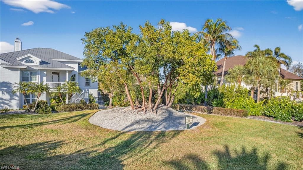 5243 Indian CT, SANIBEL FL 33957-36