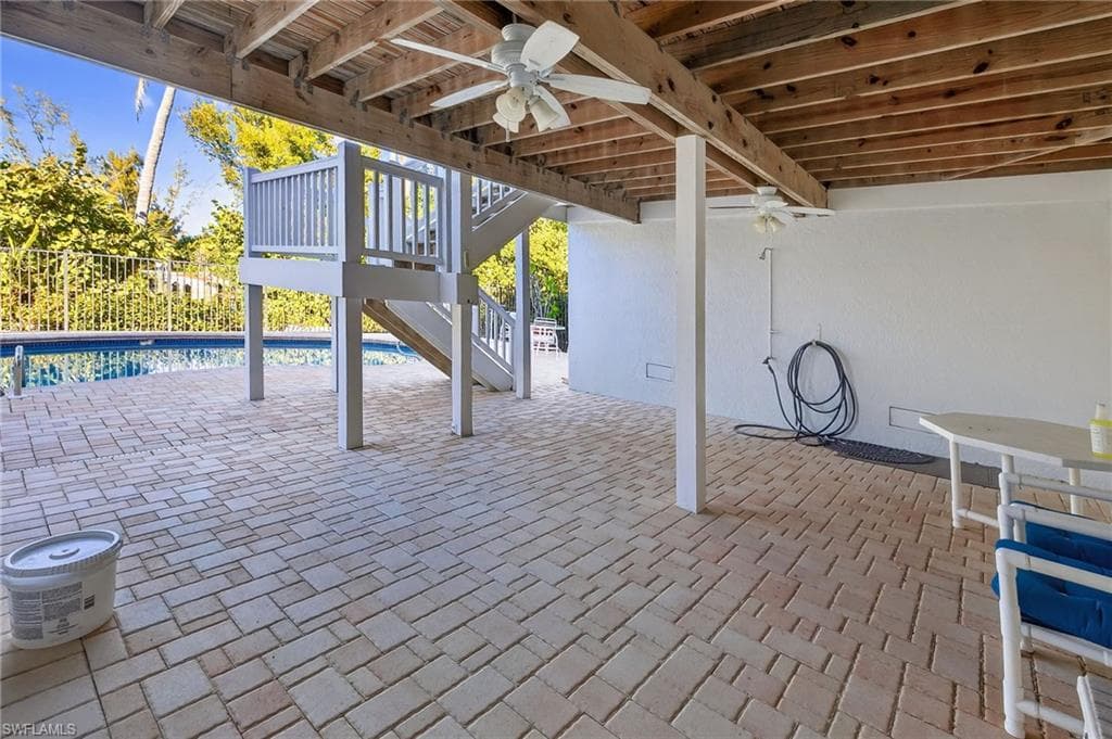 5243 Indian CT, SANIBEL FL 33957-30