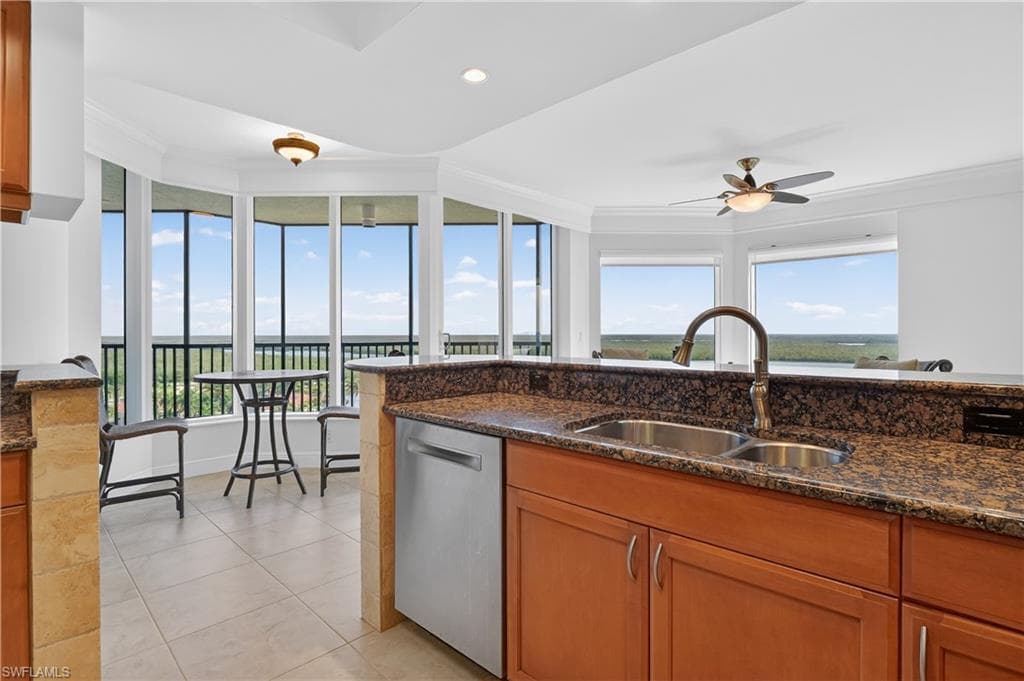 1060 Borghese LN # 1005, NAPLES FL 34114-18