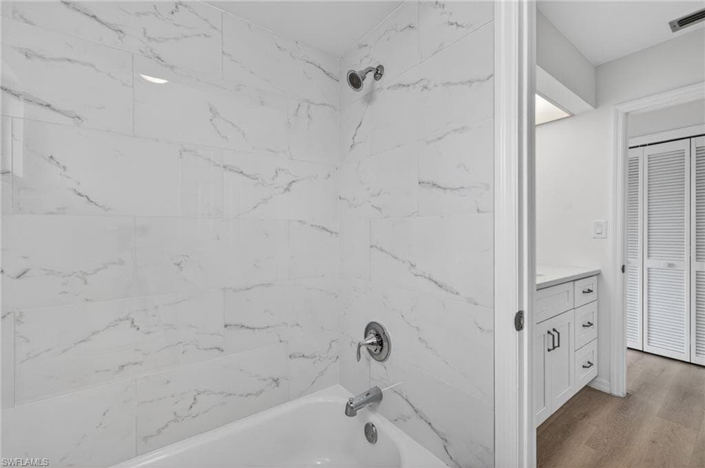 1312 Par View DR, SANIBEL FL 33957-23