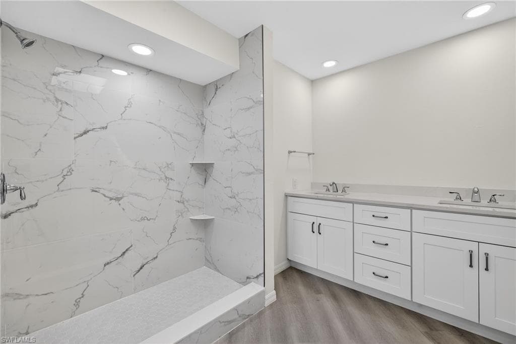 1312 Par View DR, SANIBEL FL 33957-18