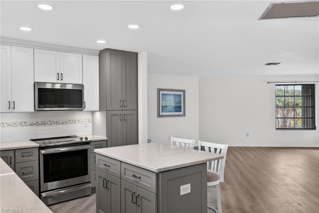 1312 Par View DR, SANIBEL FL 33957-7