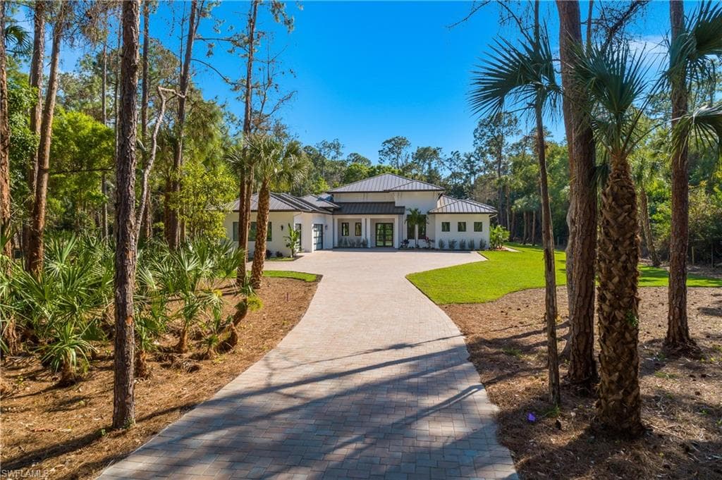 5000 Palmetto Woods DR, NAPLES FL 34119-2