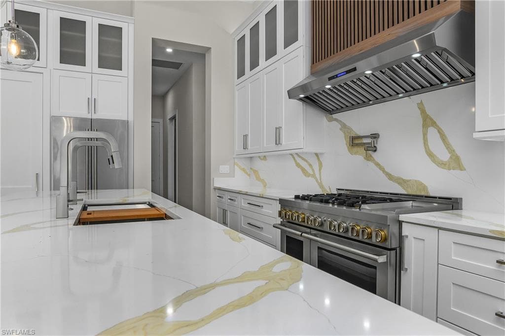 5000 Palmetto Woods DR, NAPLES FL 34119-19