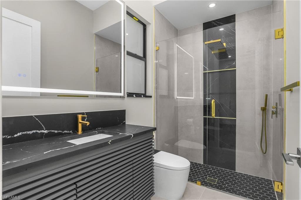 5000 Palmetto Woods DR, NAPLES FL 34119-32