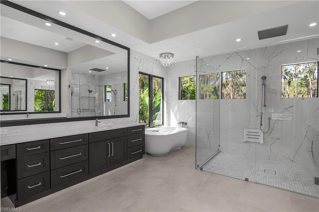 5000 Palmetto Woods DR, NAPLES FL 34119-24