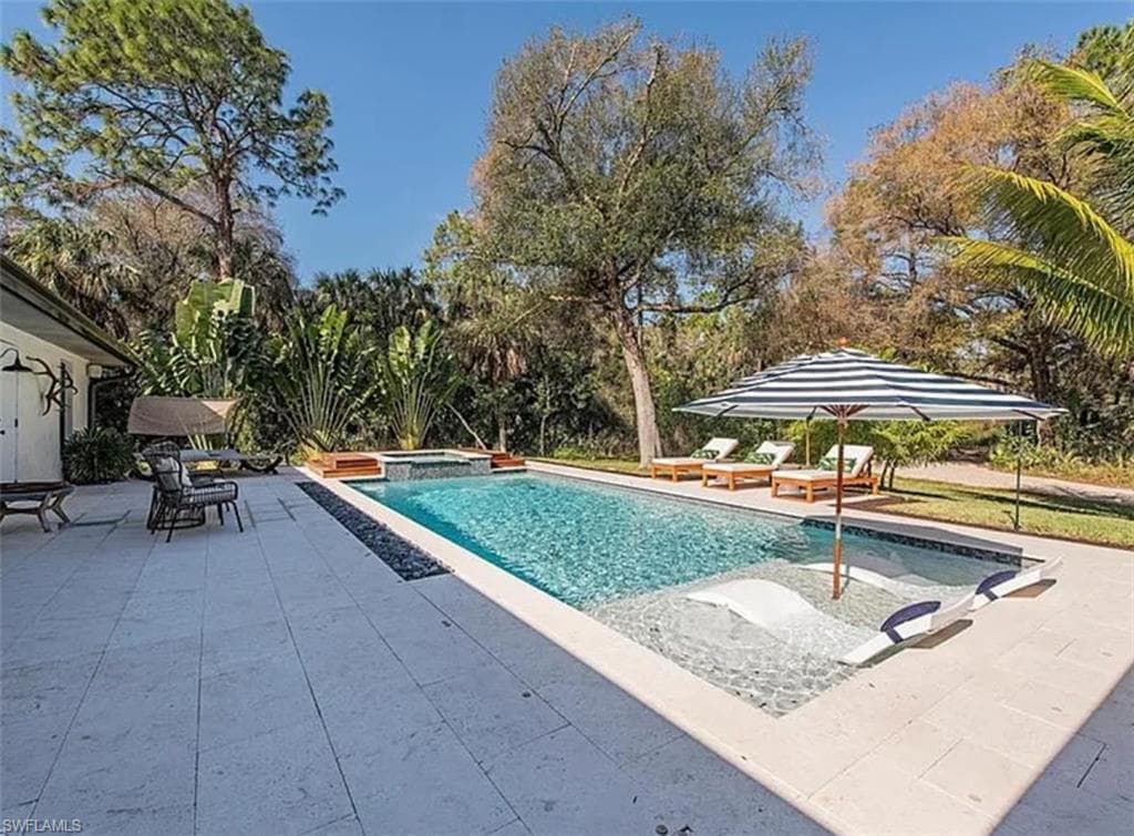 3661 7th AVE SW, NAPLES FL 34117-2