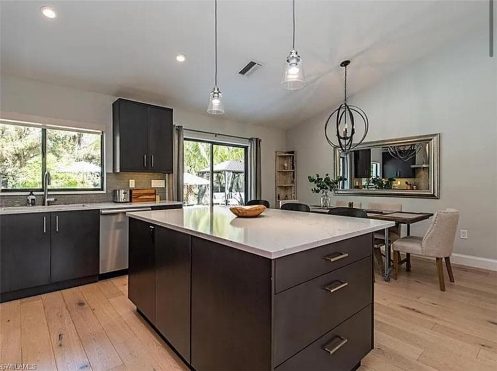 3661 7th AVE SW, NAPLES FL 34117-7