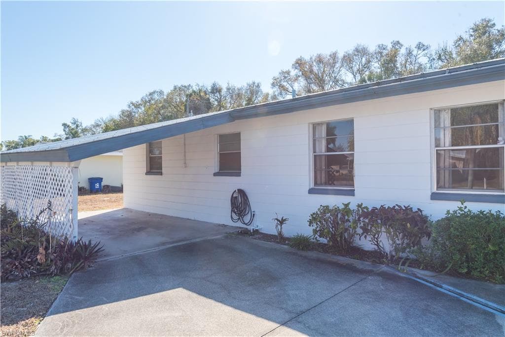 3732 Richard RD, NORTH FORT MYERS FL 33903-5