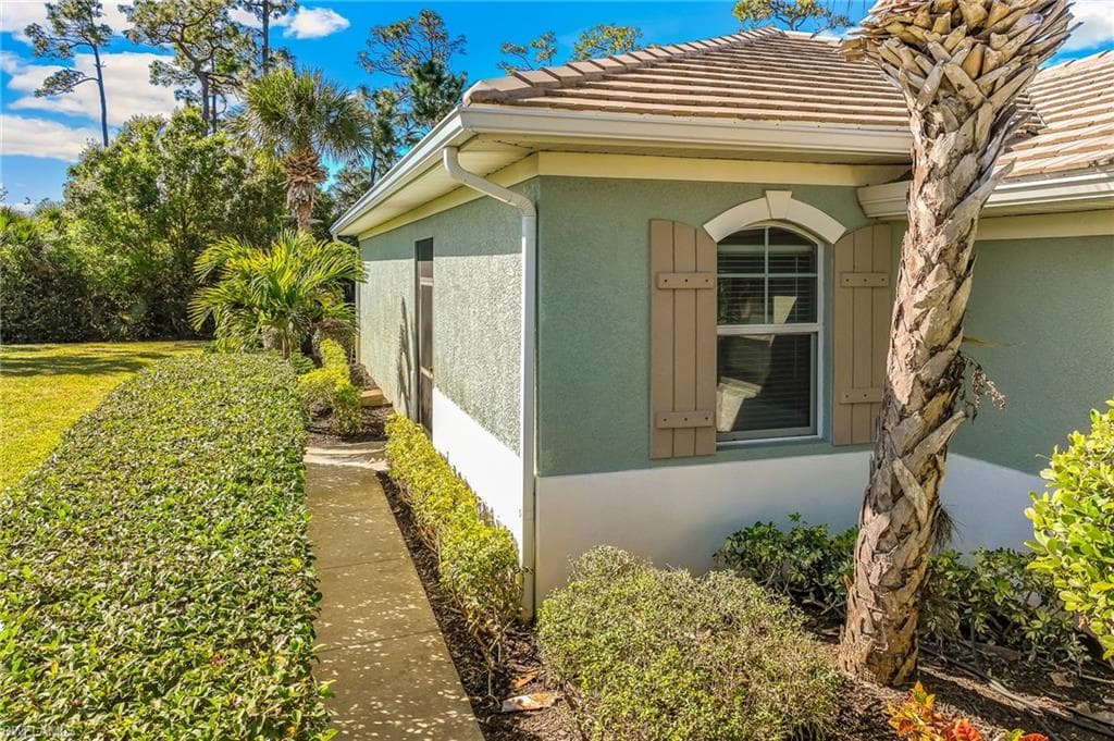10614 Camarelle CIR N-16